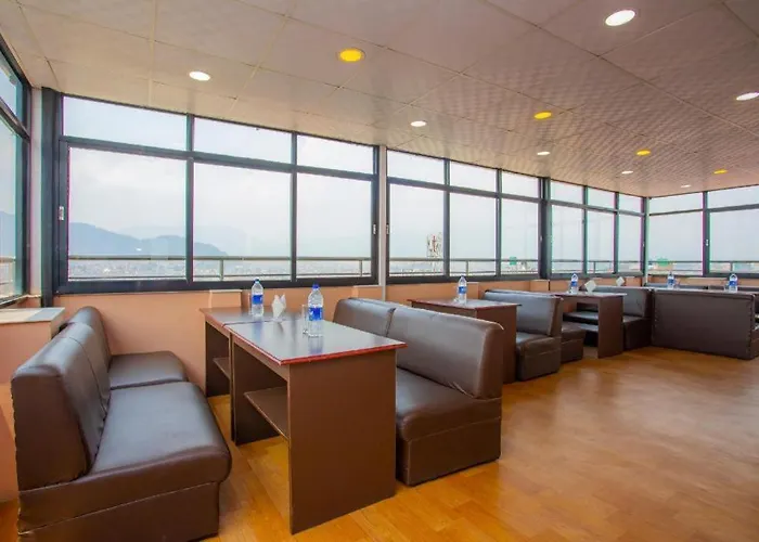 Hotel Oyo 414 Om 2*